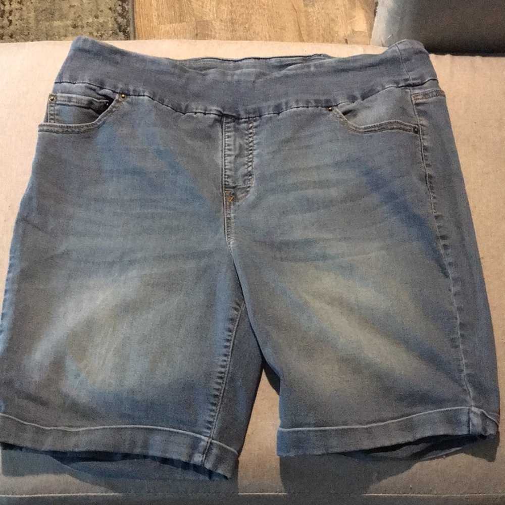 Stitch star, Jean shorts size 2x